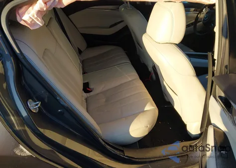 2018 Mazda Mazda6 Grand Touring Reserve z USA, uszkodzony, nr VIN JM1GL1WY9J1300267